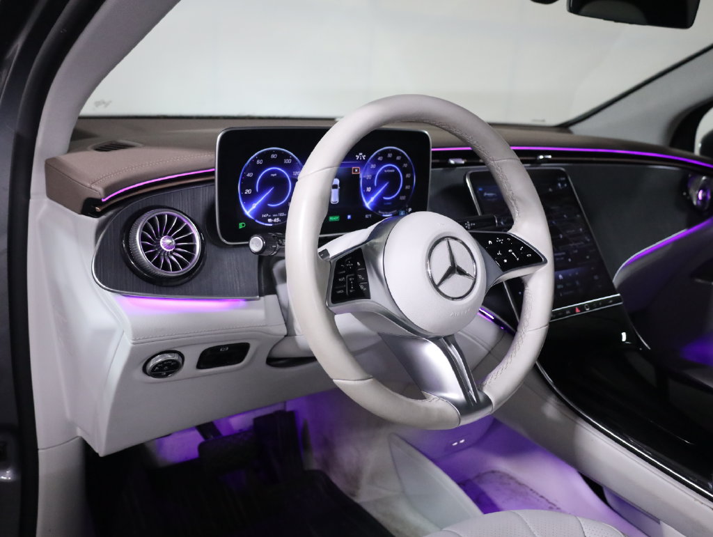 Used 2023 Mercedes-Benz EQE 350+ 4MATIC SUV w/ AMG Line Exterior Package image 32