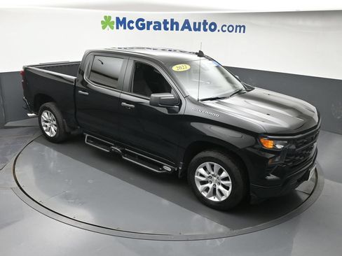 Used 2022 Chevrolet Silverado 1500 Custom RWD image 3