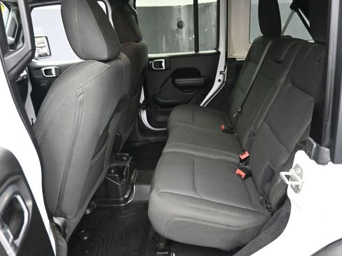 Used 2020 Jeep Wrangler Unlimited Sport image 10