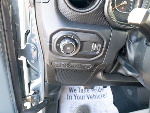 New 2025 Jeep Wrangler Unlimited Rubicon w/ Convenience Group image 24