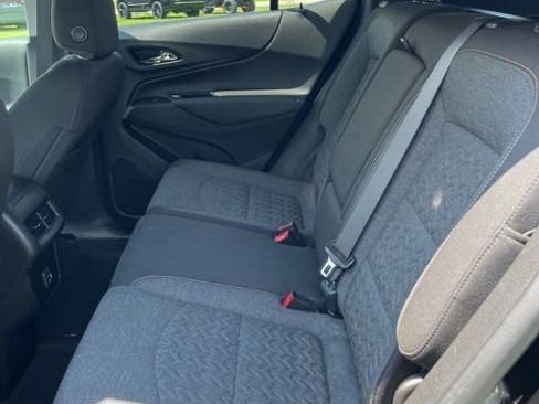 Used 2022 Chevrolet Equinox LT w/ Driver Convenience Package image 22