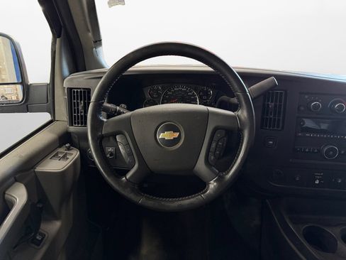 Used 2020 Chevrolet Express 3500 w/ Power Convenience Package RWD image 14