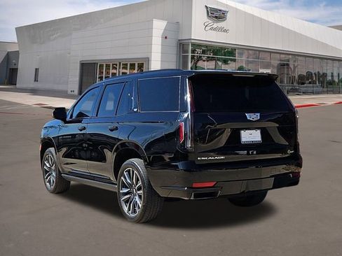 Certified 2024 Cadillac Escalade Sport Platinum image 4