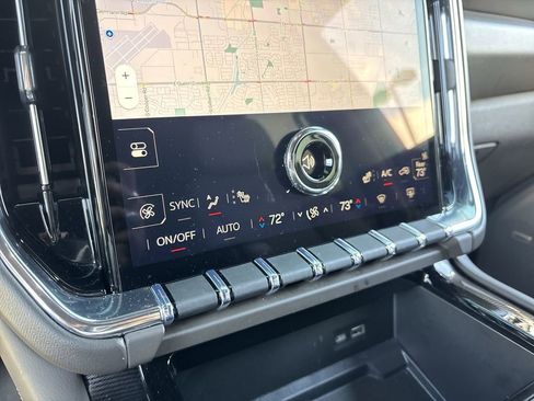 Used 2025 GMC Yukon Elevation image 21