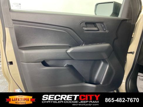 Used 2023 Chevrolet Colorado W/T w/ WT Convenience Package II RWD image 12