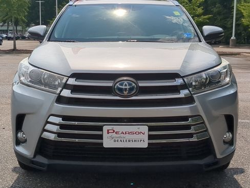 Used 2018 Toyota Highlander Limited Platinum AWD/4WD image 8