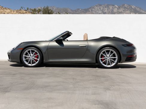 Certified 2020 Porsche 911 Carrera S RWD image 2