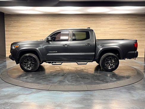 Used 2020 Toyota Tacoma SR5 image 14