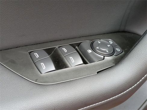 New 2026 Chevrolet Blazer LT w/ Convenience Package image 9