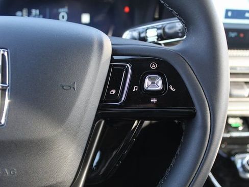 New 2026 Lincoln Corsair Premiere image 14