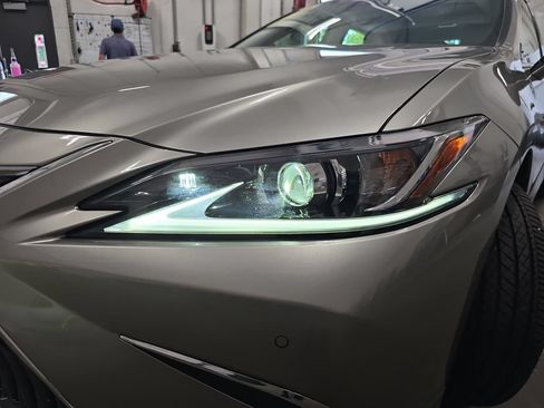 Used 2019 Lexus ES 350 w/ Premium Package FWD image 34