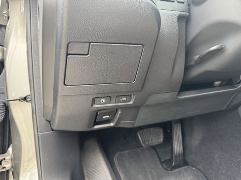 Used 2021 Lexus ES 350 image 7