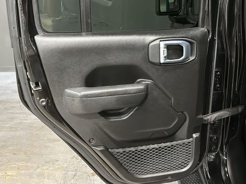 Used 2022 Jeep Wrangler Unlimited Sport AWD/4WD image 24
