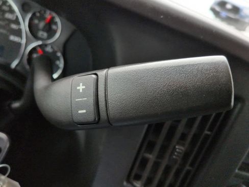 Used 2018 GMC Savana 2500 w/ Driver Convenience Package image 31