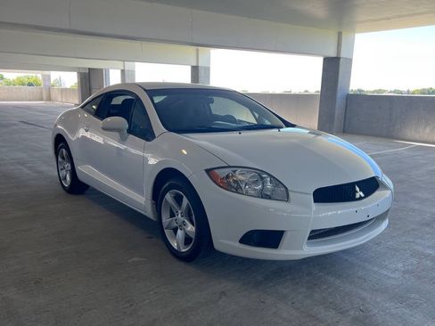 Used 2009 Mitsubishi Eclipse GS FWD image 9