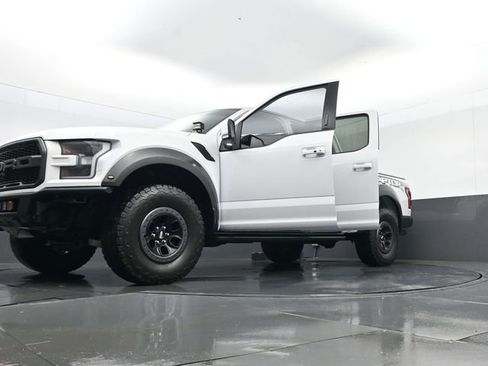 Used 2018 Ford F150 Raptor w/ Equipment Group 802A Luxury image 34