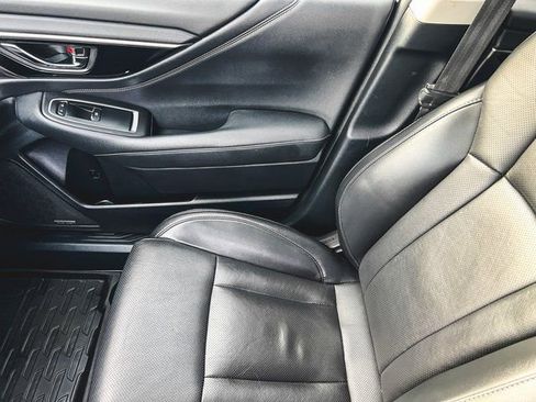 Used 2021 Subaru Outback Limited image 18