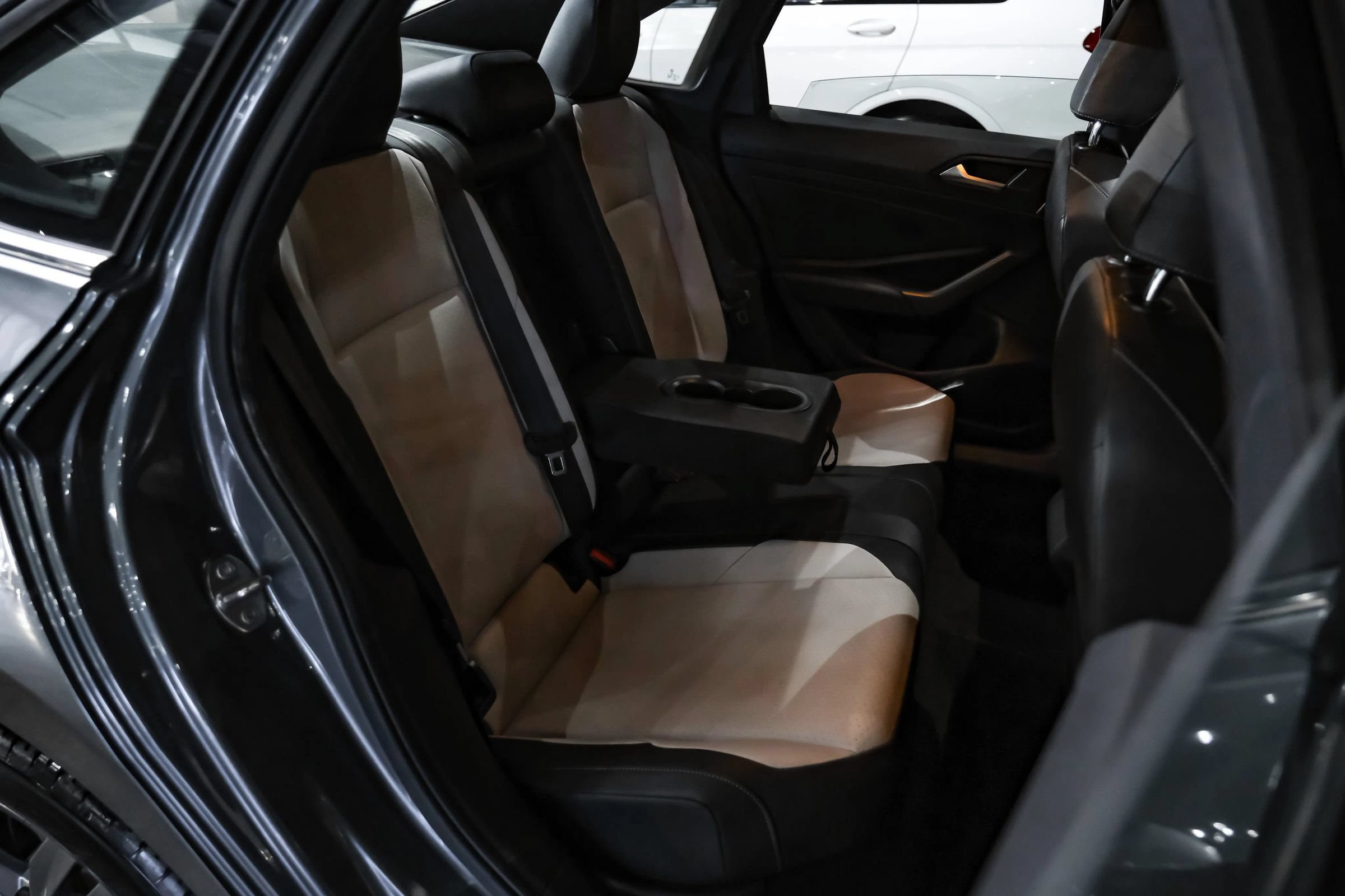 Used 2019 Volkswagen Jetta R-Line FWD image 31