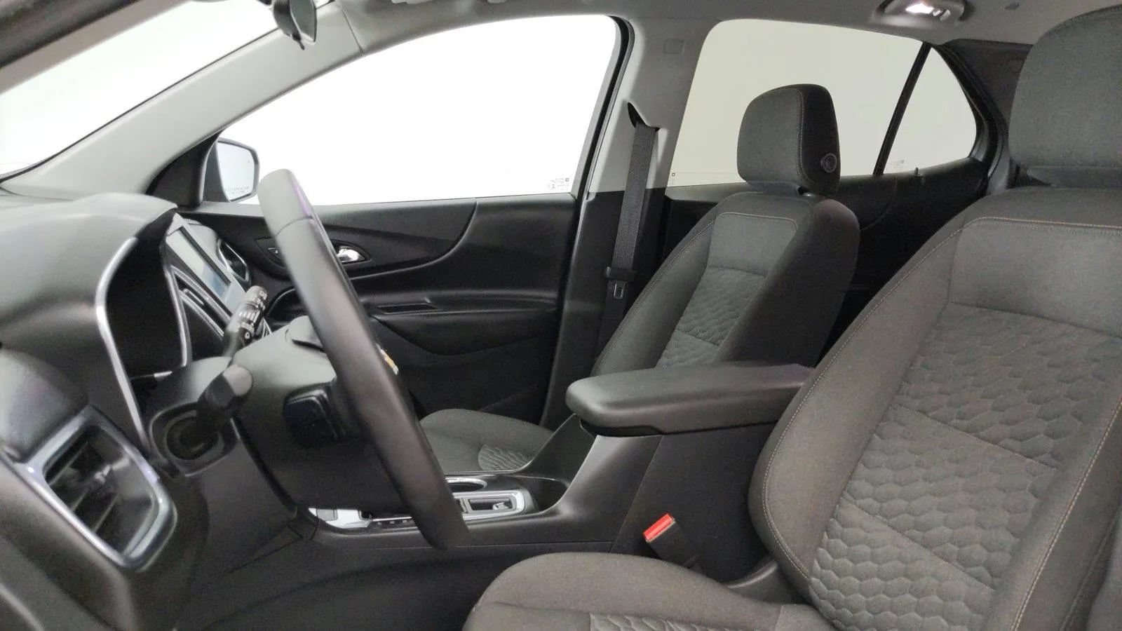 Used 2020 Chevrolet Equinox LT FWD image 37
