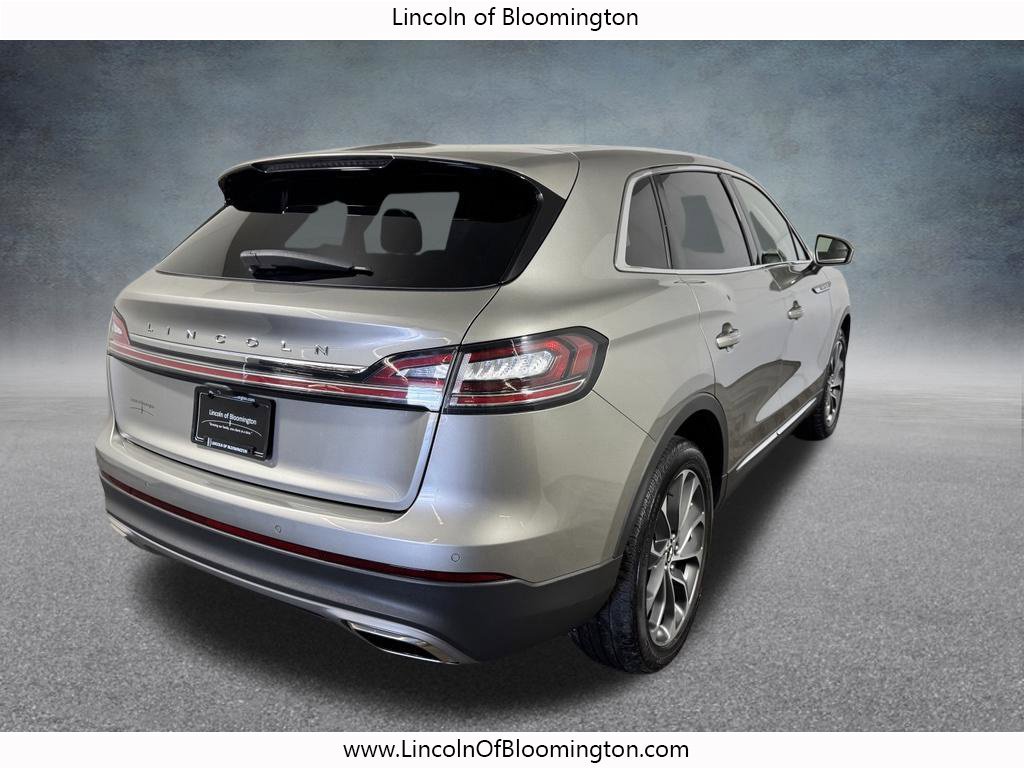 Used 2023 Lincoln Nautilus Reserve AWD/4WD image 7