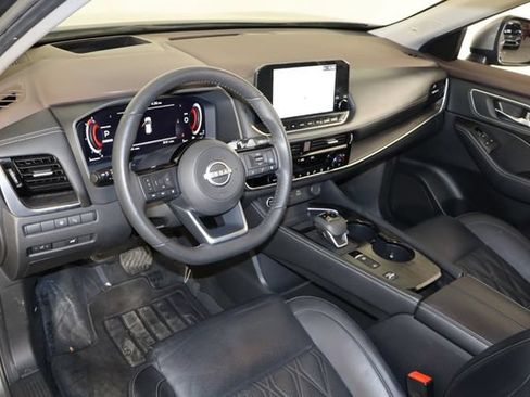 Used 2023 Nissan Rogue Platinum w/ Platinum Premium Package FWD image 27