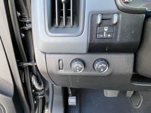 Used 2019 Chevrolet Colorado Z71 w/ Z71 Midnight Edition AWD/4WD image 28