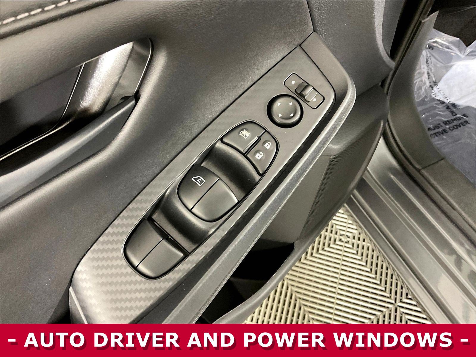 Certified 2025 Nissan Sentra S FWD image 37