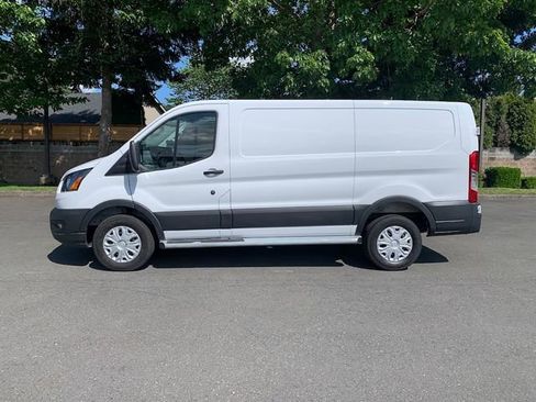 Used 2025 Ford Transit 250 Low Roof w/ Exterior Upgrade Package RWD image 2