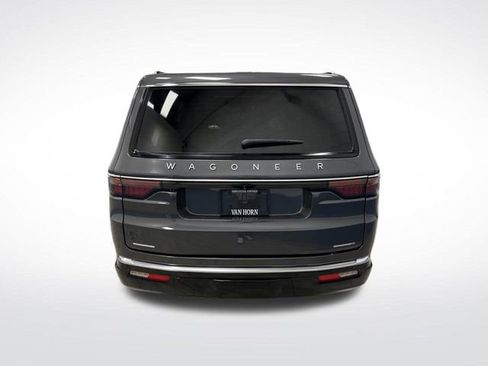 Used 2023 Jeep Wagoneer Series II w/ Premium Group I image 14