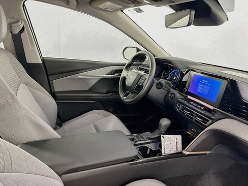 New 2026 Toyota Camry LE FWD image 33