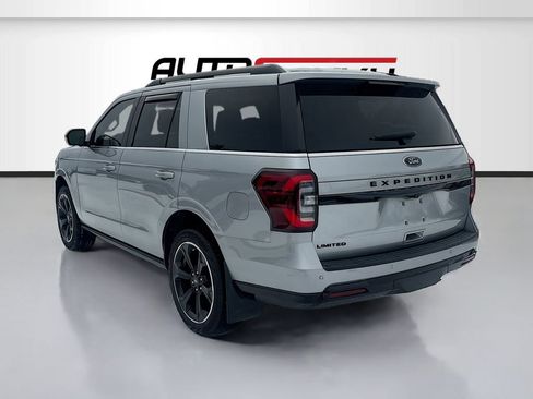 Used 2024 Ford Expedition Limited RWD image 5