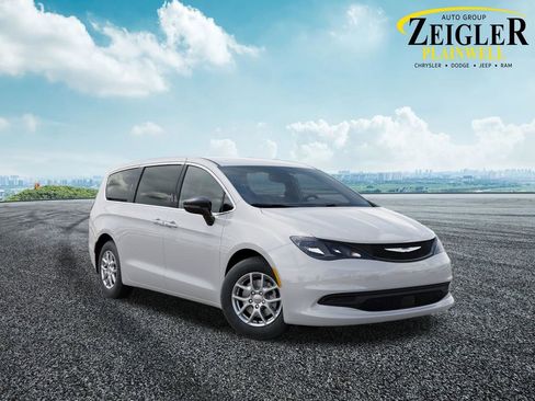 New 2026 Chrysler Voyager LX FWD image 5