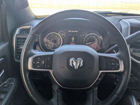 Used 2024 RAM 3500 Big Horn w/ Sport Appearance Package image 19