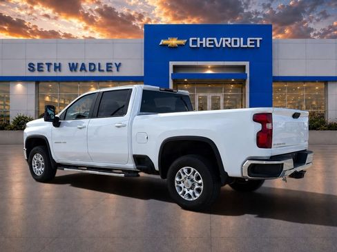 Used 2023 Chevrolet Silverado 2500 LT w/ Convenience Package AWD/4WD image 5