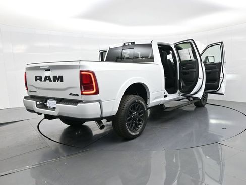 New 2025 RAM 3500 Limited image 27