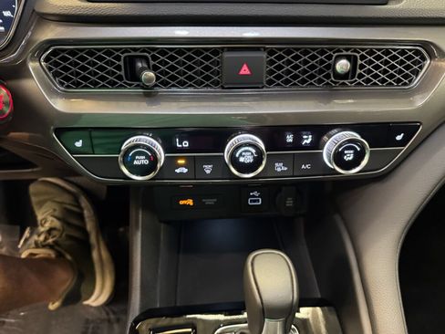 Certified 2025 Acura Integra FWD image 23