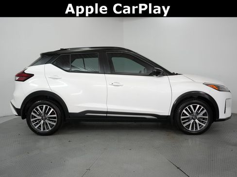 Used 2023 Nissan Kicks SR image 5