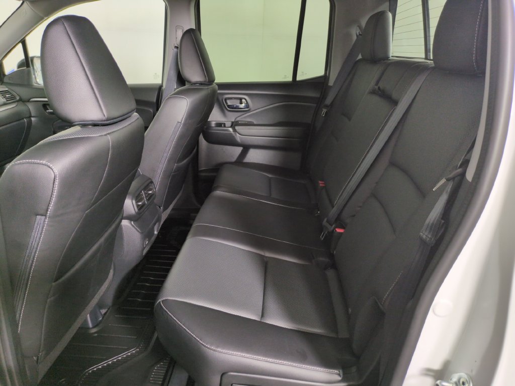 Certified 2025 Honda Ridgeline RTL image 28