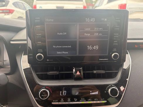 Used 2022 Toyota Corolla LE FWD image 6