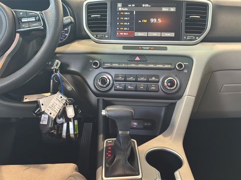 Used 2020 Kia Sportage LX FWD image 31