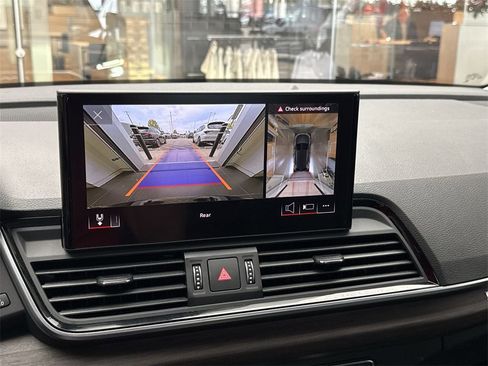 Certified 2025 Audi Q5 2.0T Premium Plus w/ Premium Plus Package image 17