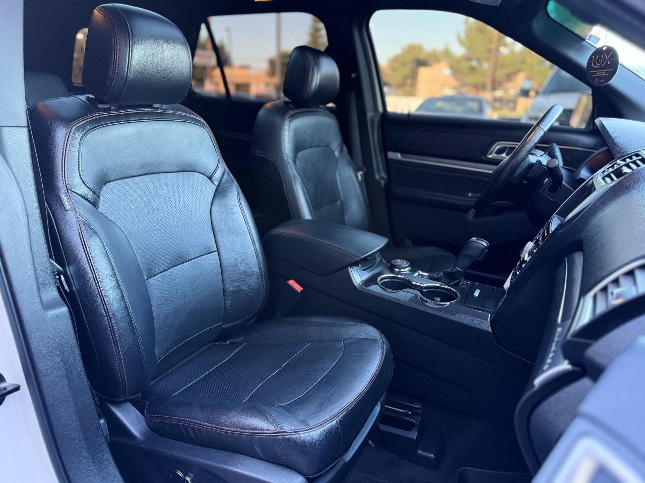 Used 2016 Ford Explorer Sport w/ Equipment Group 401A AWD/4WD image 17
