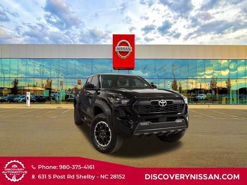Used 2024 Toyota Tacoma TRD Off-Road image 1
