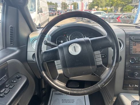 Used 2007 Lincoln Mark LT 4x4 image 14