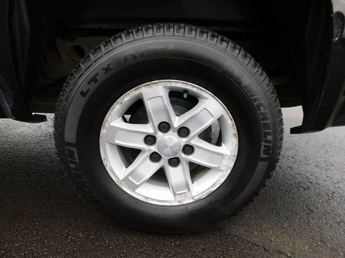 Used 2009 GMC Sierra 1500 SLE w/ Power Pack Plus AWD/4WD image 19