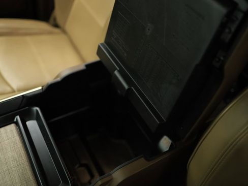 Used 2024 RAM 3500 Limited image 40