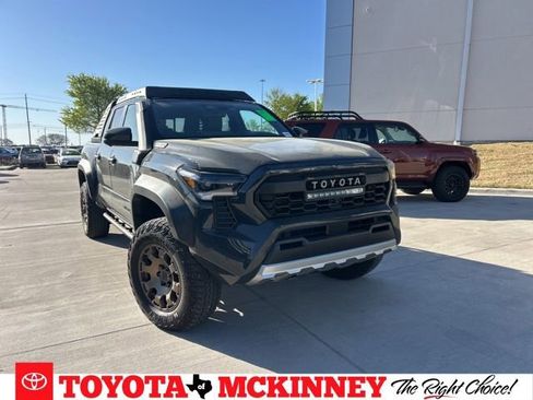 Used 2024 Toyota Tacoma Trailhunter image 1
