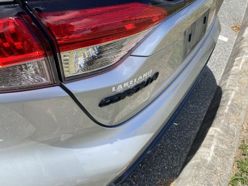 Used 2021 Toyota Corolla SE FWD image 22