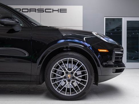 Certified 2023 Porsche Cayenne image 11