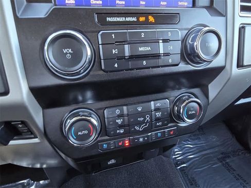 Used 2020 Ford F250 Lariat w/ Lariat Value Package image 16